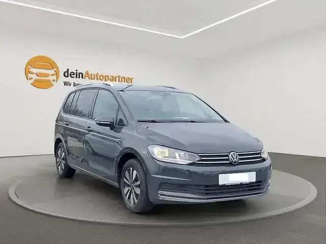Gebraucht VW Touran Move 150 PS (110 kW) 2024 Uranograu Van / Kleinbus
