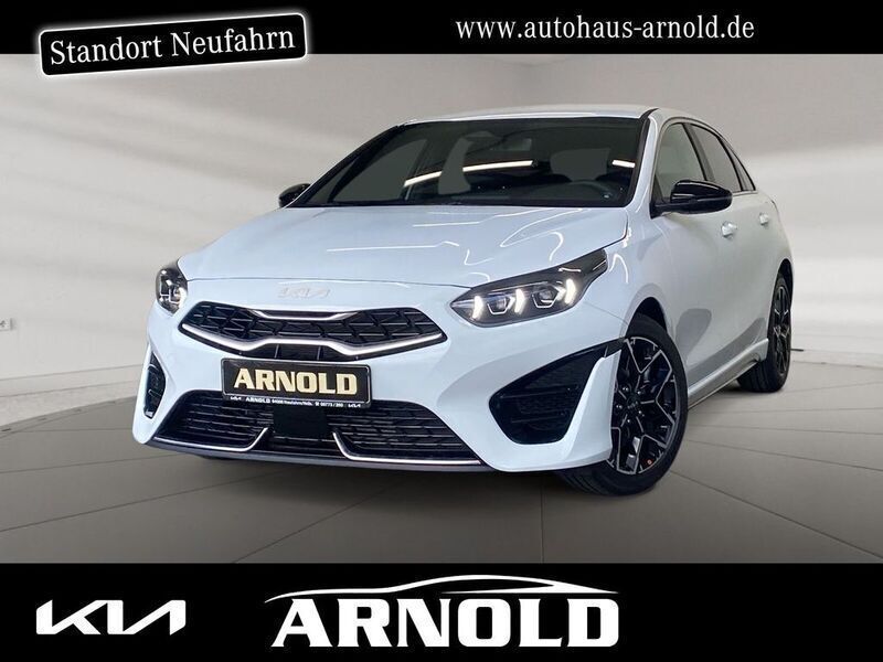 Weiß Neu 2025 Kia Ceed GT-Line Limousine | 26.350 € (Superpreis) - Bild 1/4