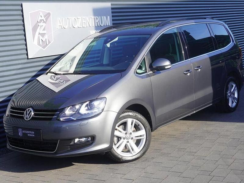Indiumgrau metallic Gebraucht 2020 VW Sharan Comfortline Van / Kleinbus | 30.690 € (Etwas zu teuer) - Bild 1/4