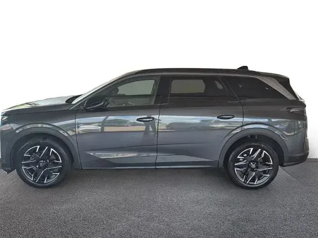 Gebraucht Peugeot 5008 Allure 136 PS (100 kW) 2024 Titangrau/typ aussenverkleidun SUV
