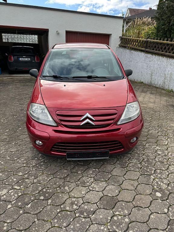 Rot Gebraucht 2009 Citroën C3 Tonic Limousine | 1.500 € (Fairer Preis) - Bild 1/4