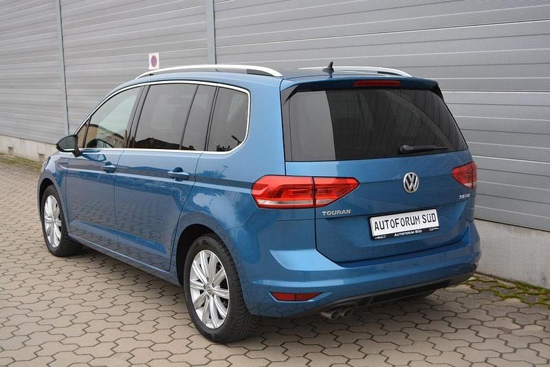 Gebraucht VW Touran Highline 150 PS (110 kW) 2016 Blau Van / Kleinbus