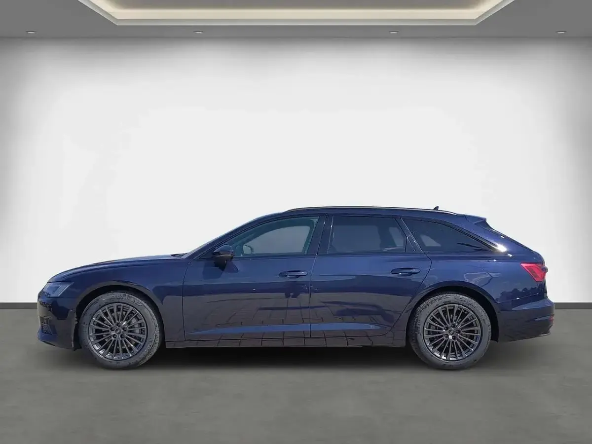 Gebraucht Audi A6 Advanced Plus 245 PS (180 kW) 2025 Mythosschwarz metallic Kombi