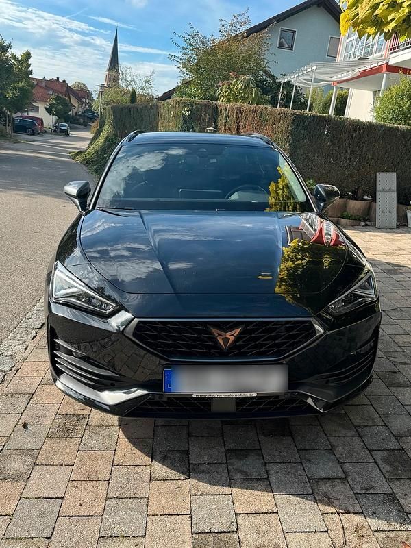 Schwarz Gebraucht 2023 Cupra Leon Kombi | 26.249 € (Fairer Preis) - Bild 1/4