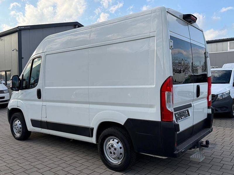Gebraucht Peugeot Boxer 140 PS (102 kW) 2021 Weiß Van