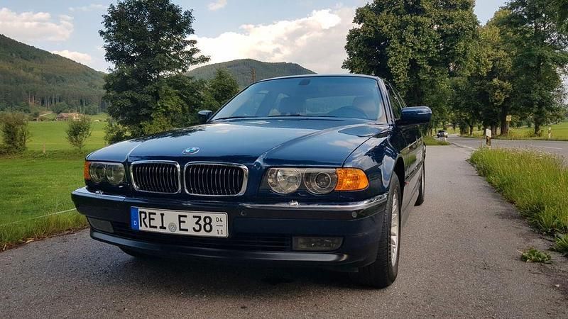 Gebraucht BMW 750 326 PS (239 kW) 2000 Blau Limousine