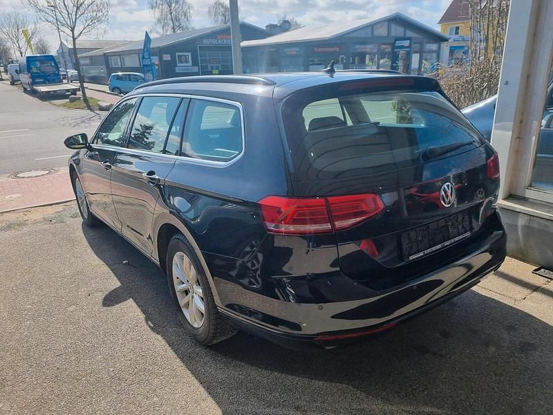 Gebraucht VW Passat 150 PS (110 kW) 2015 Schwarz Kombi