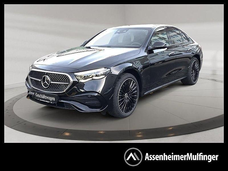 Metalliclack obsidianschwarz Gebraucht 2025 Mercedes E450 Limousine | 94.890 € - Bild 1/4