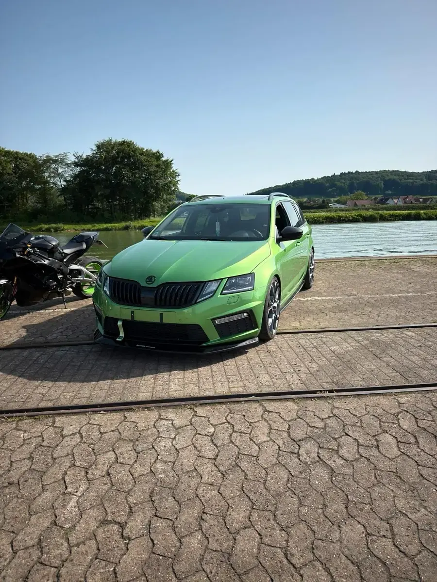 Gebraucht Skoda Octavia RS 300 PS (220 kW) 2018 Grün Kombi