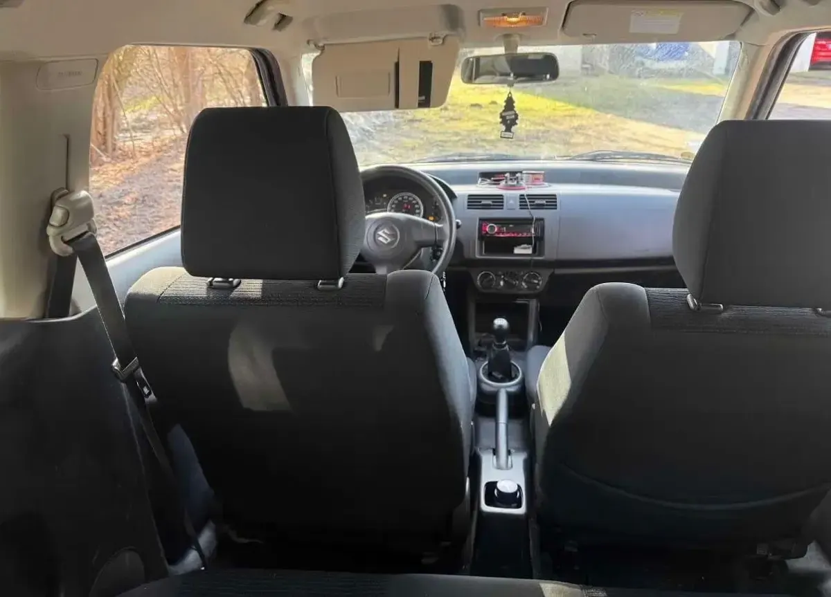 Gebraucht Suzuki Swift 92 PS (67 kW) 2010 Rot Kleinwagen