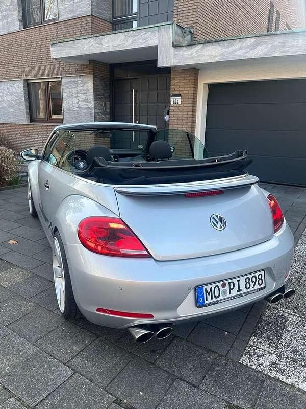 Gebraucht VW Beetle 105 PS (77 kW) 2015 Silber Kleinwagen
