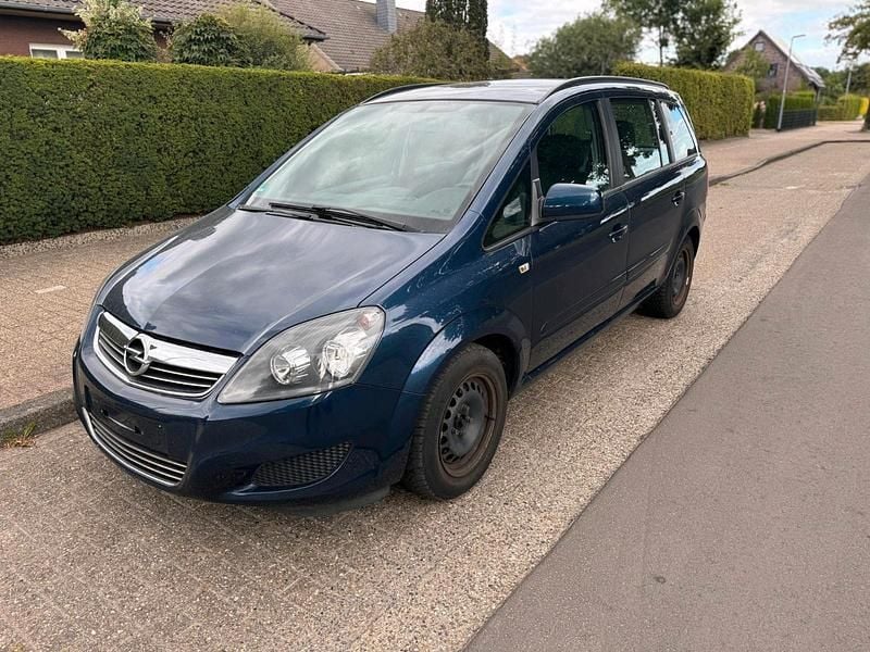 Blau Gebraucht 2012 Opel Zafira Eco Van / Kleinbus | 3.699 € (Fairer Preis) - Bild 1/4