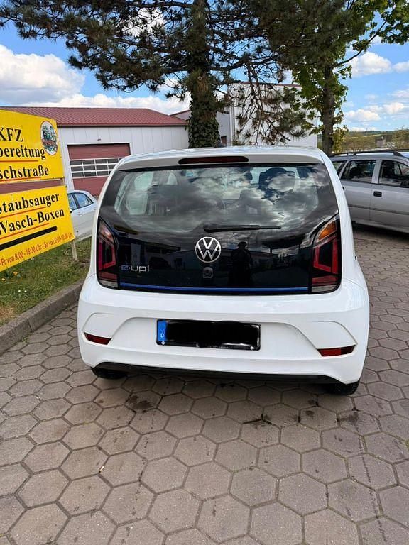 Second-hand VW e-up! 61 kW (83 CP) 2021 Alb Hatchback