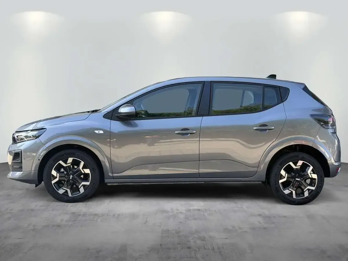 Neu Dacia Sandero Journey 101 PS (74 kW) 2026 Dolomitgrau Kleinwagen