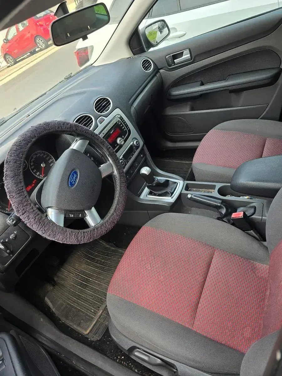 Gebraucht Ford Focus 116 PS (85 kW) 2007 Schwarz Kombi