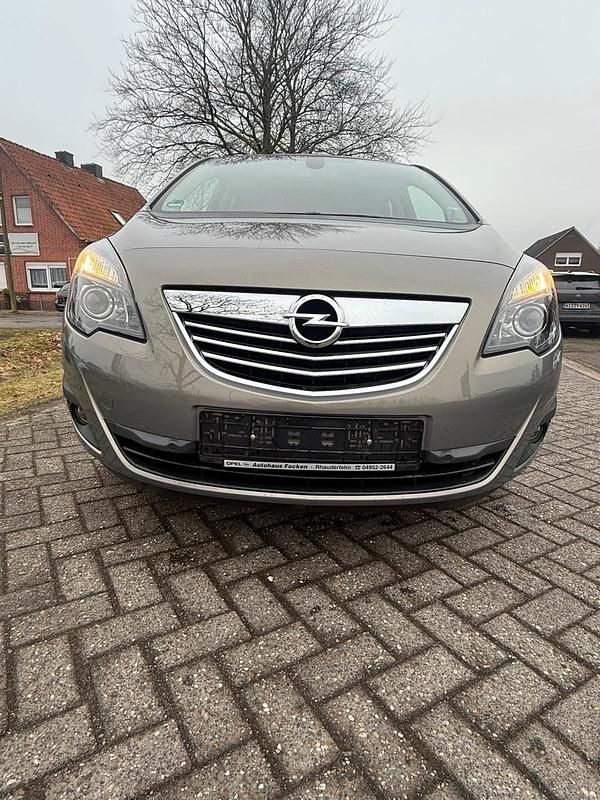 Gebraucht Opel Meriva 125 PS (91 kW) 2012 Gold Van / Kleinbus