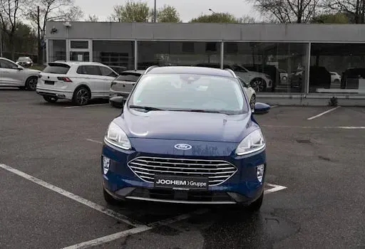 Używany Ford Kuga Titanium 224 KM (164 kW) 2022 Niebieski SUV