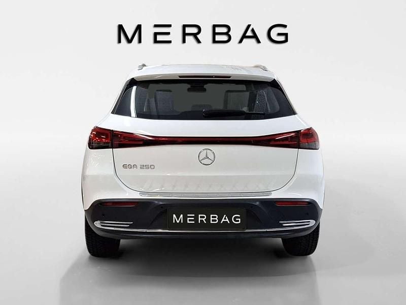 Gebraucht Mercedes EQA250 139 kW (190 PS) 2023 Unilack polarweiß SUV