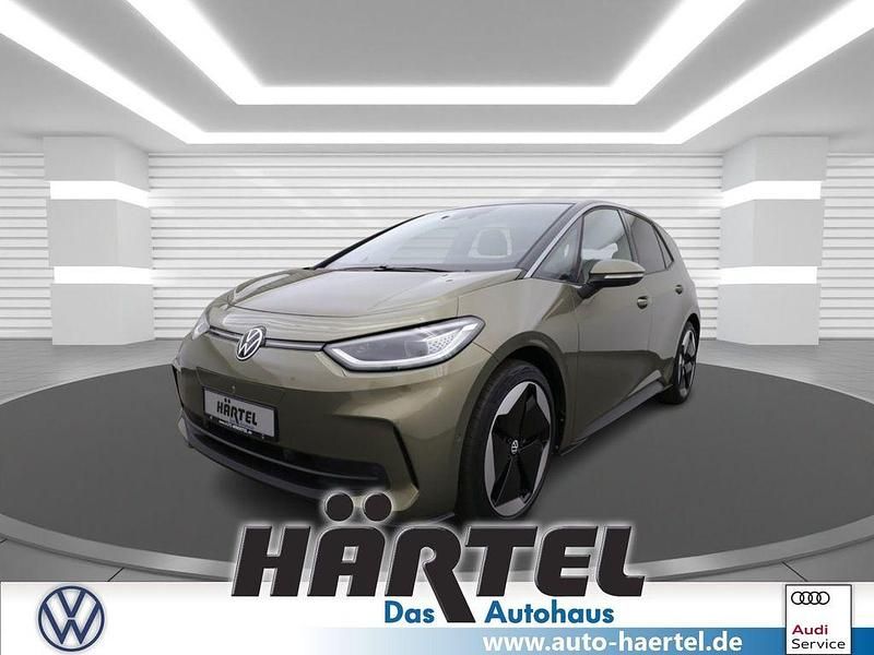 Dark olivine green, metallic Gebraucht 2023 VW ID.3 Pro Kleinwagen | 32.300 € (Etwas zu teuer) - Bild 1/4