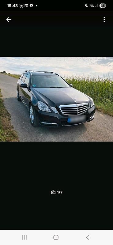 Schwarz Gebraucht 2011 Mercedes E220 Avantgarde Kombi | 9.500 € (Fairer Preis) - Bild 1/4
