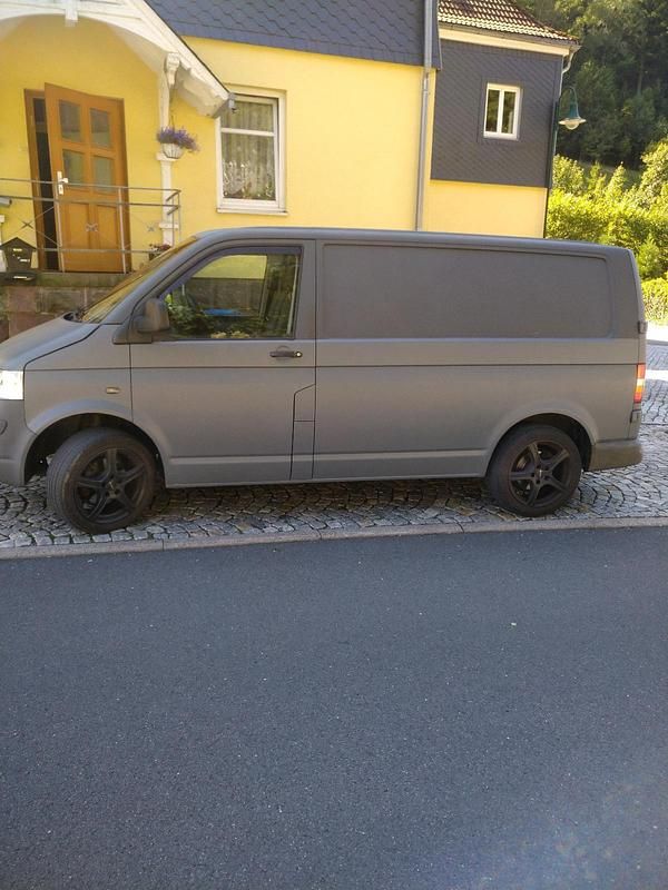 Gebraucht VW Transporter 105 PS (77 kW) 2006 Grau Van