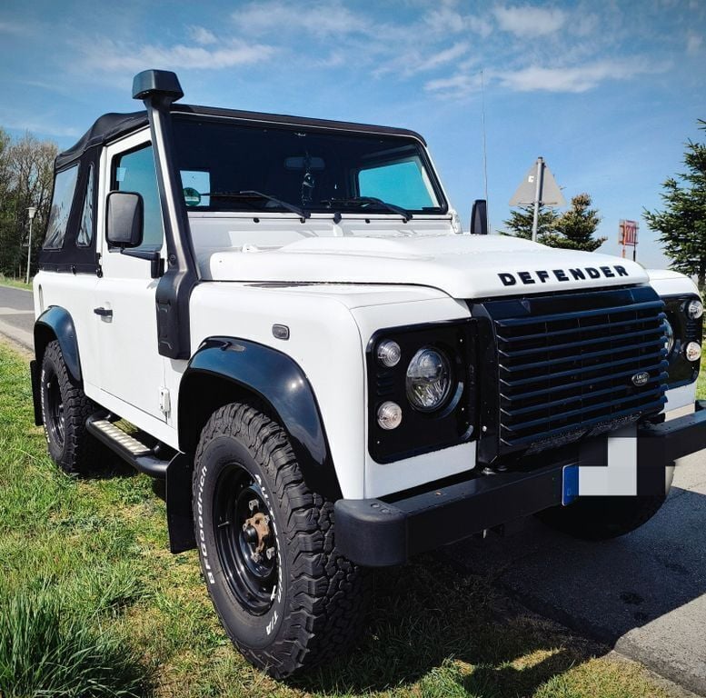 Weiß Gebraucht 2014 Land Rover Defender SUV | 69.990 € - Bild 1/4