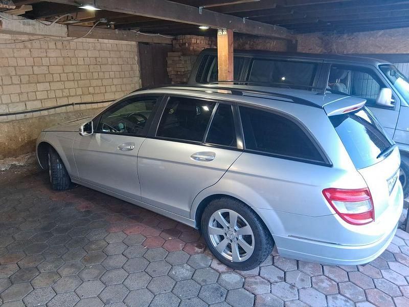 Gebraucht Mercedes C200 136 PS (100 kW) 2011 Silber Limousine