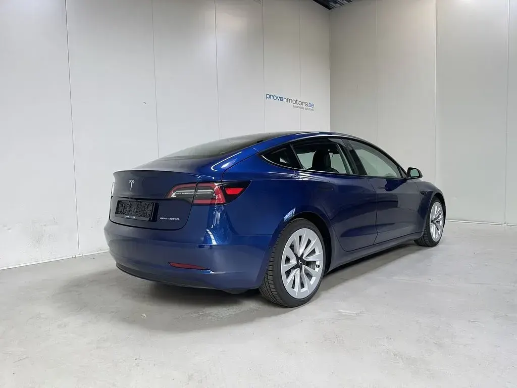 Second-hand Tesla Model 3 258 kW (351 CP) 2021 Albastru Berlinǎ
