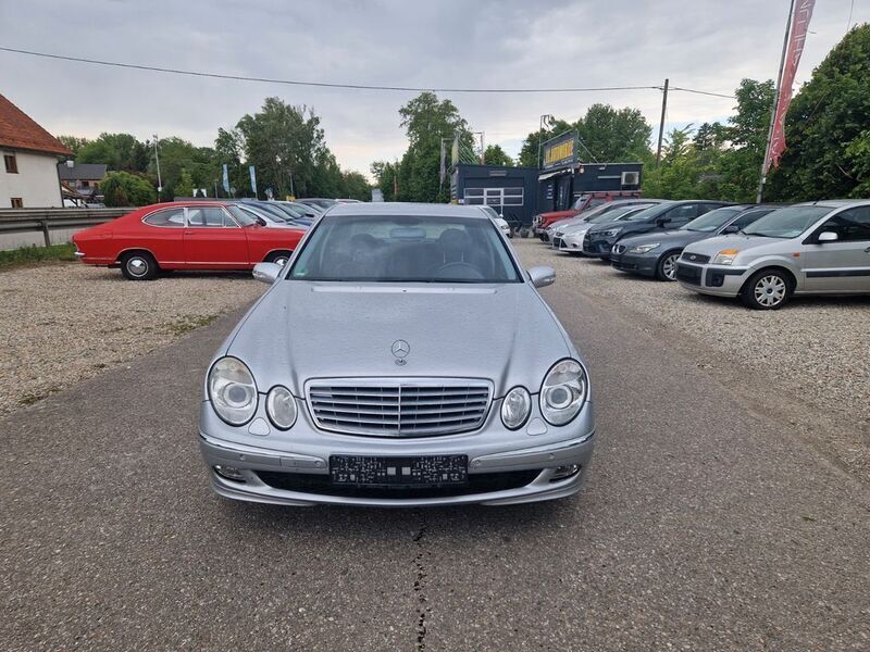 Gebraucht 2004 Mercedes E320 Elegance Limousine | 3.800 € (Guter Preis) - Bild 1/4