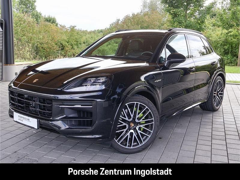 Chromitschwarzmetallic Gebraucht 2024 Porsche Cayenne SUV | 119.980 € (Teuer) - Bild 1/4