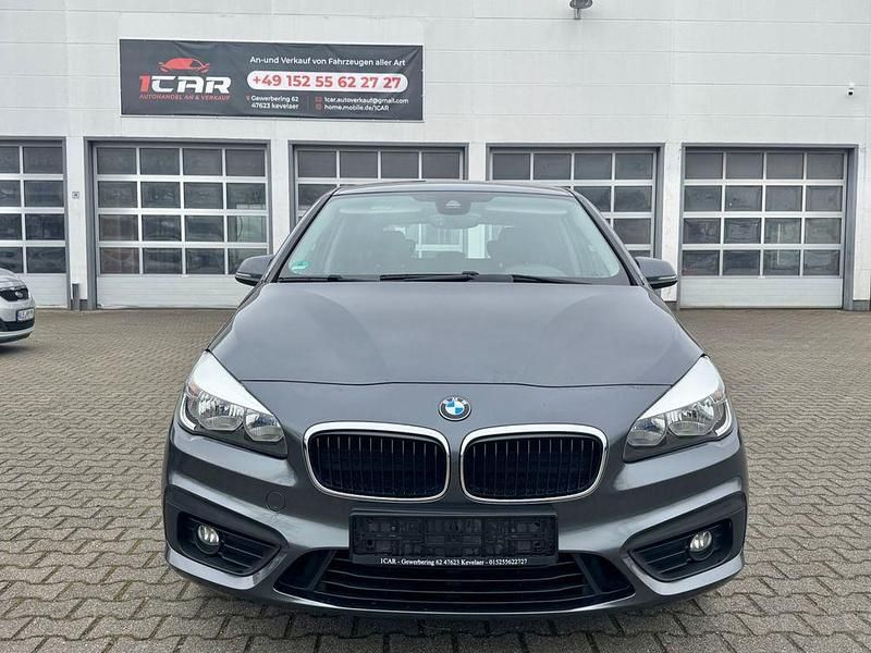 Gebraucht BMW 218 Basis 150 PS (110 kW) 2015 Grau Kombi