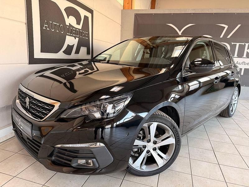 Gebraucht Peugeot 308 131 PS (96 kW) 2019 Schwarz Limousine