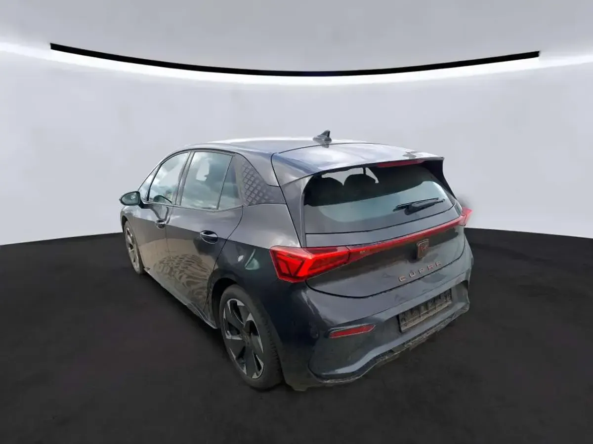 Second-hand Cupra Born 169 kW (231 CP) 2023 Gri Hatchback