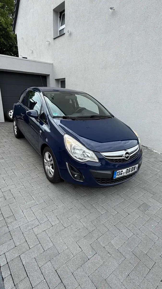 Używany Opel Corsa 87 KM (63 kW) 2011 Niebieski Hatchback