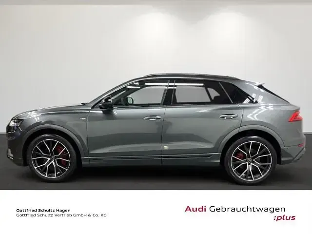 Gebraucht Audi Q8 S-Line 286 PS (210 kW) 2023 Grau SUV