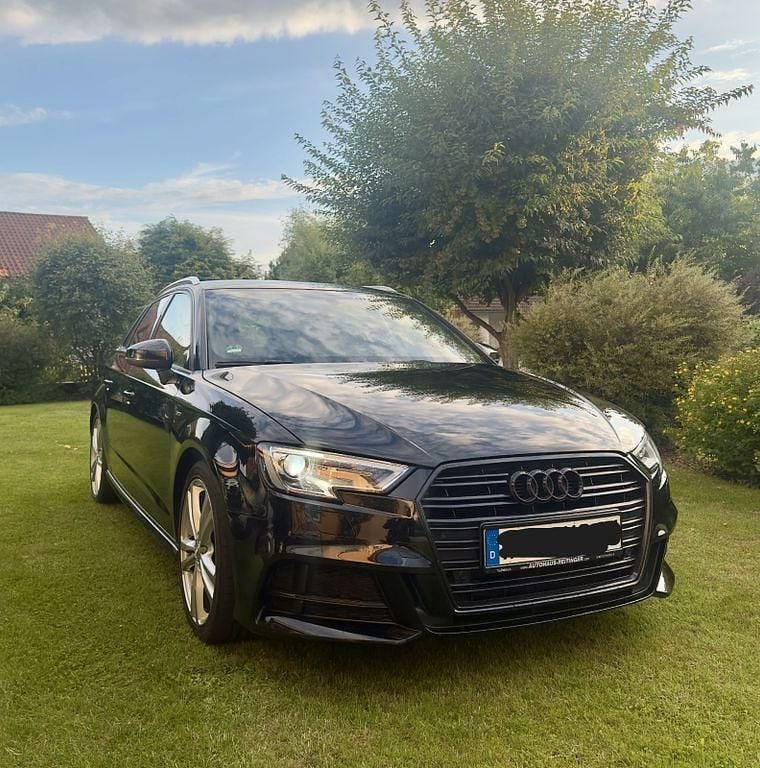 Schwarz Gebraucht 2019 Audi A3 Sportback S-line plus Limousine | 22.000 € (Fairer Preis) - Bild 1/4