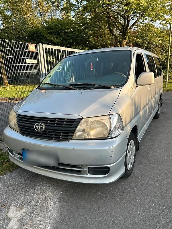 Silber Gebraucht 2007 Toyota HiAce Van / Kleinbus | 9.700 € (Fairer Preis) - Bild 1/4
