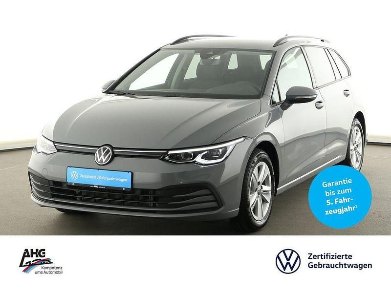 Mondsteingrau Gebraucht 2024 VW Golf VIII Life Kombi | 31.790 € (Teuer) - Bild 1/3
