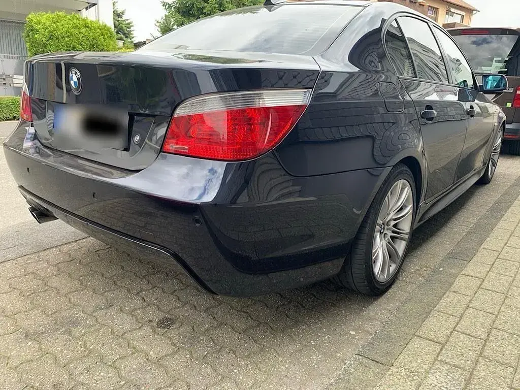 Gebraucht BMW 525 M Sport 192 PS (141 kW) 2004 Schwarz Limousine
