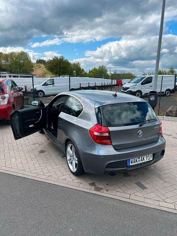 Gebraucht BMW 123 M Sport 204 PS (150 kW) 2010 Grau Kleinwagen