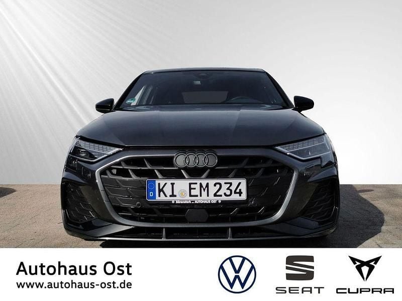 Gebraucht Audi A3 S-Line 150 PS (110 kW) 2025 Daytonagrau perleffekt Limousine