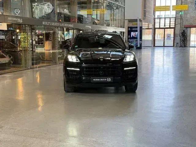 Używany Porsche Cayenne 500 KM (367 kW) 2025 Czarny SUV