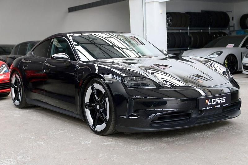 Gebraucht Porsche Taycan Performance Package 319 kW (435 PS) 2024 Tiefschwarz Limousine