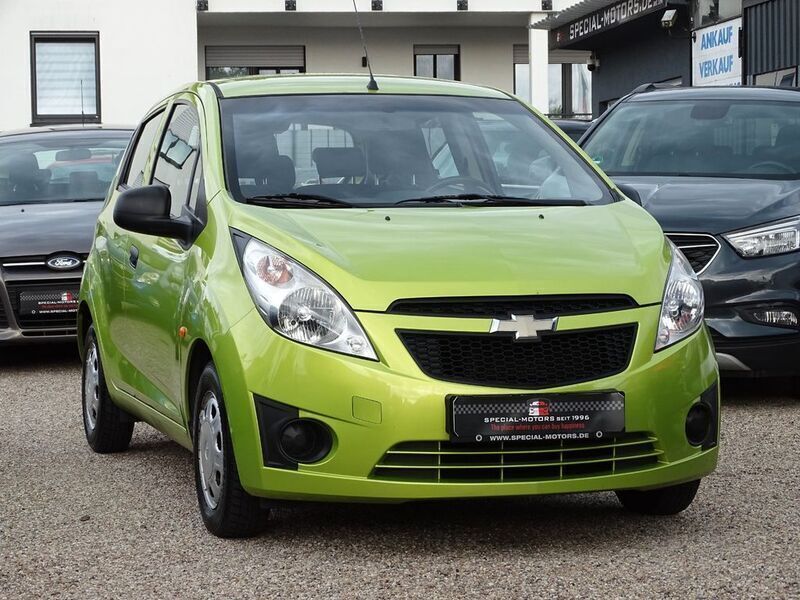 Usado Chevrolet Spark 68 CV (50 kW) 2011 Verde Utilitario