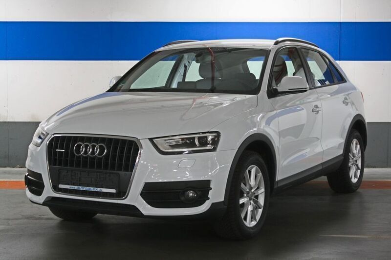Gletscherweiss (metallic) Gebraucht 2013 Audi Q3 Sport SUV | 15.000 € (Guter Preis) - Bild 1/4
