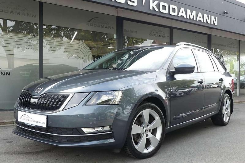 Grau Gebraucht 2017 Skoda Octavia Style Kombi | 14.950 € (Fairer Preis) - Bild 1/4