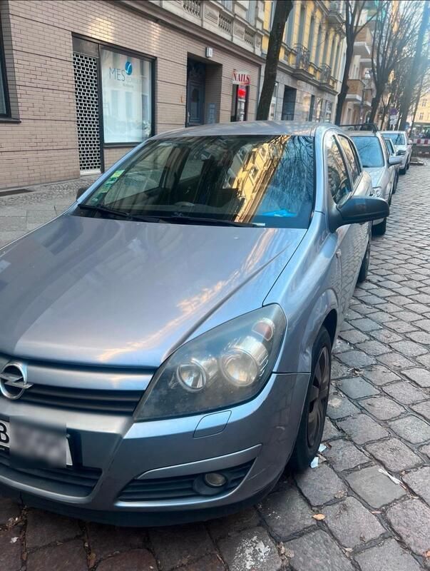 Grau Gebraucht 2005 Opel Astra Kleinwagen | 1.500 € (Guter Preis) - Bild 1/4