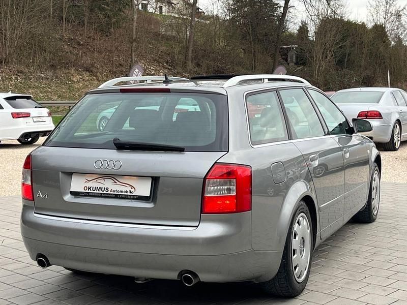 Gebraucht Audi A4 163 PS (119 kW) 2003 Grau Kombi