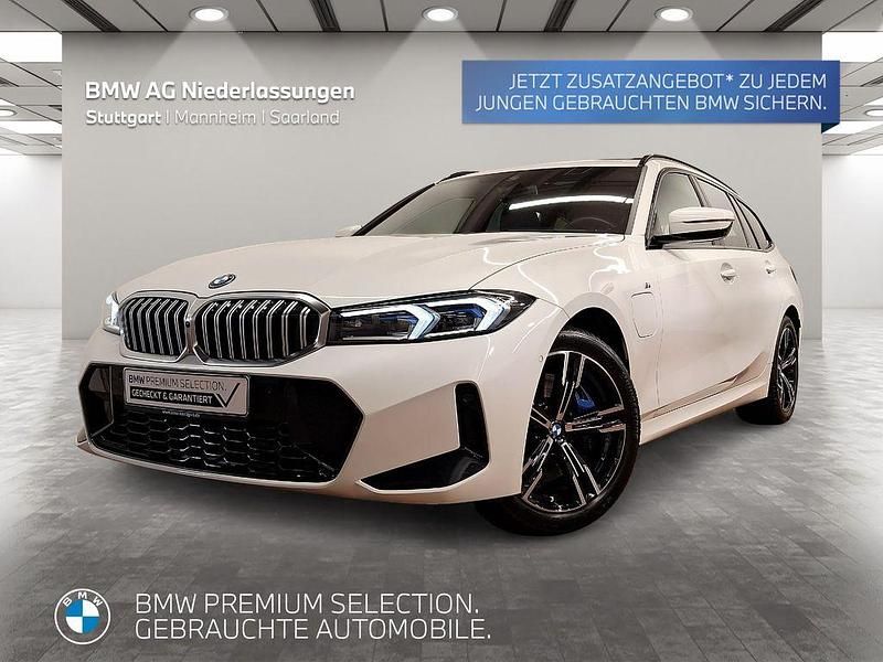 Weiß Gebraucht 2024 BMW 330e M Sport Kombi | 46.450 € (Fairer Preis) - Bild 1/3