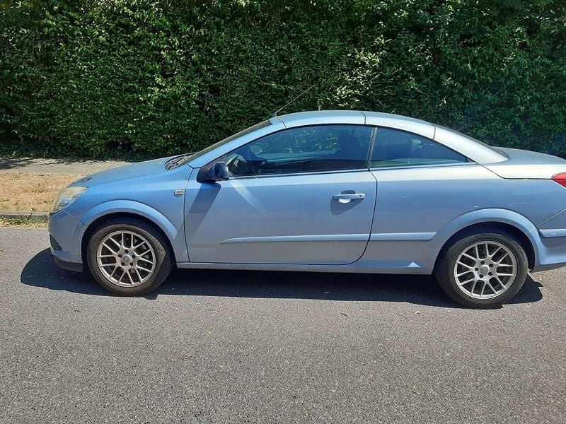 Silber Gebraucht 2008 Opel Astra Cabriolet Cabrio | 2.200 € (Superpreis) - Bild 1/4